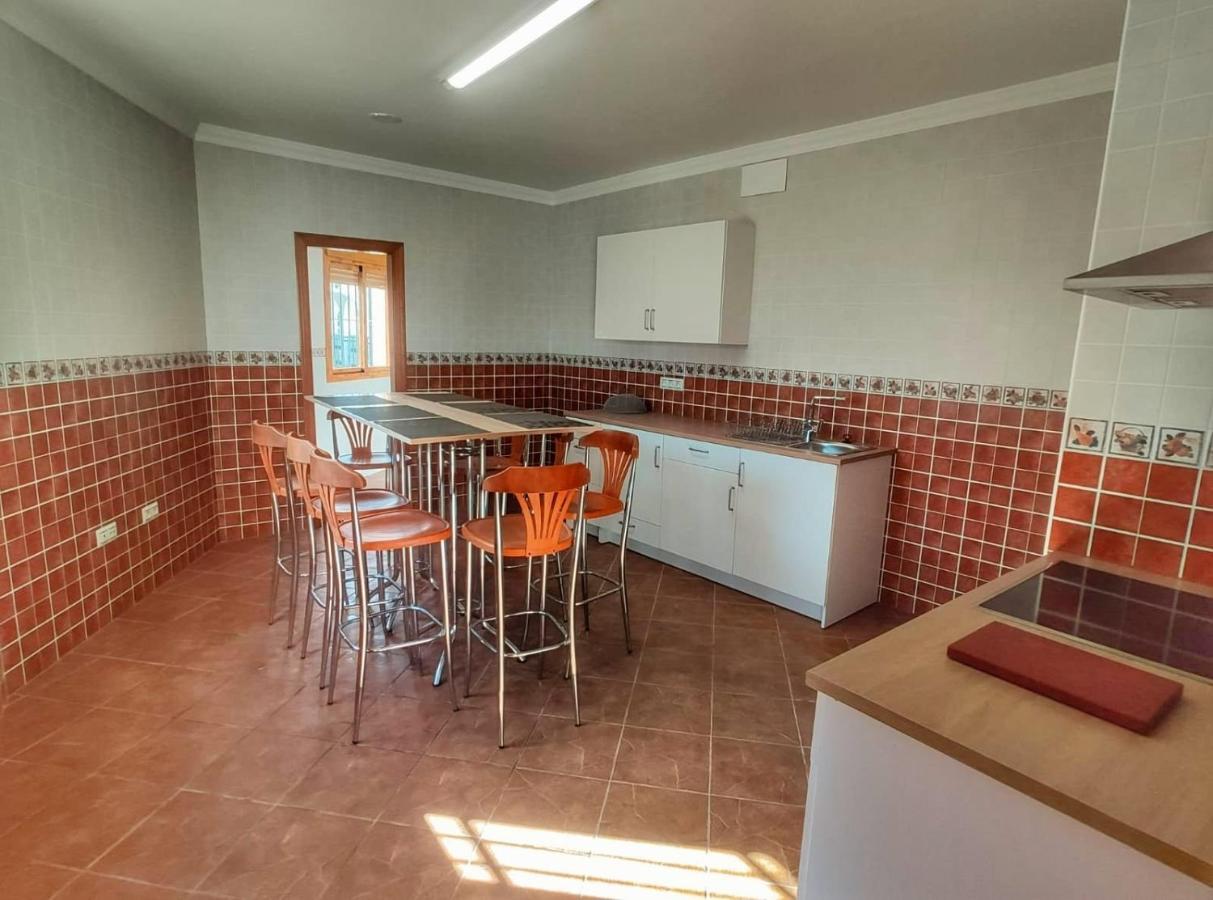 Casa Amplia Con Terraza En La Vinuela Vila Exterior foto
