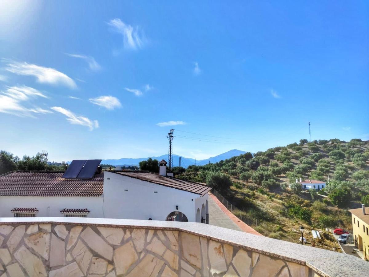 Casa Amplia Con Terraza En La Vinuela Vila Exterior foto