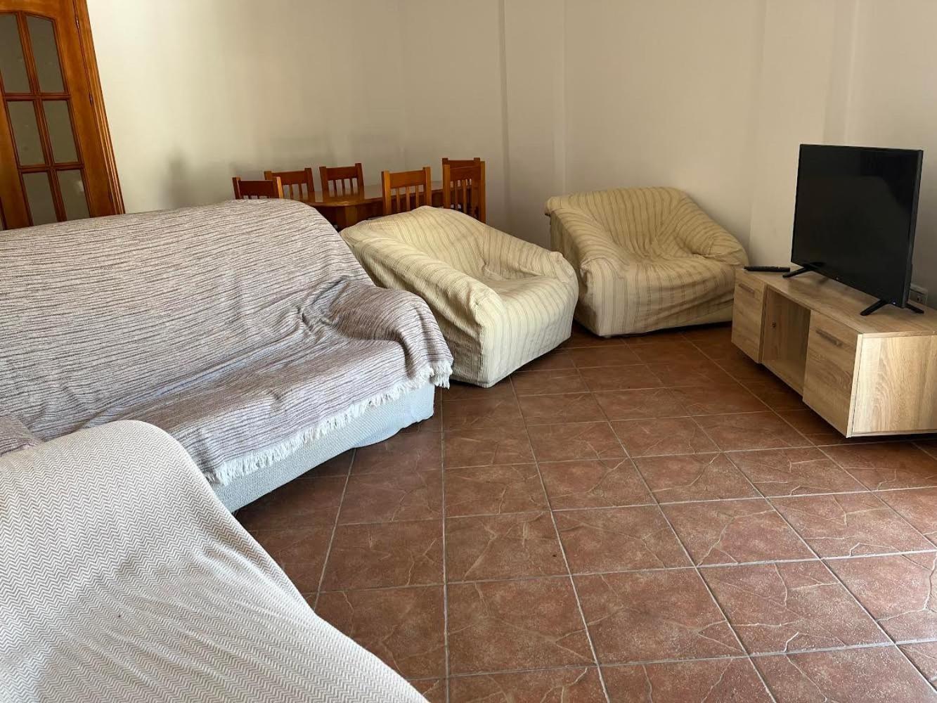 Casa Amplia Con Terraza En La Vinuela Vila Exterior foto